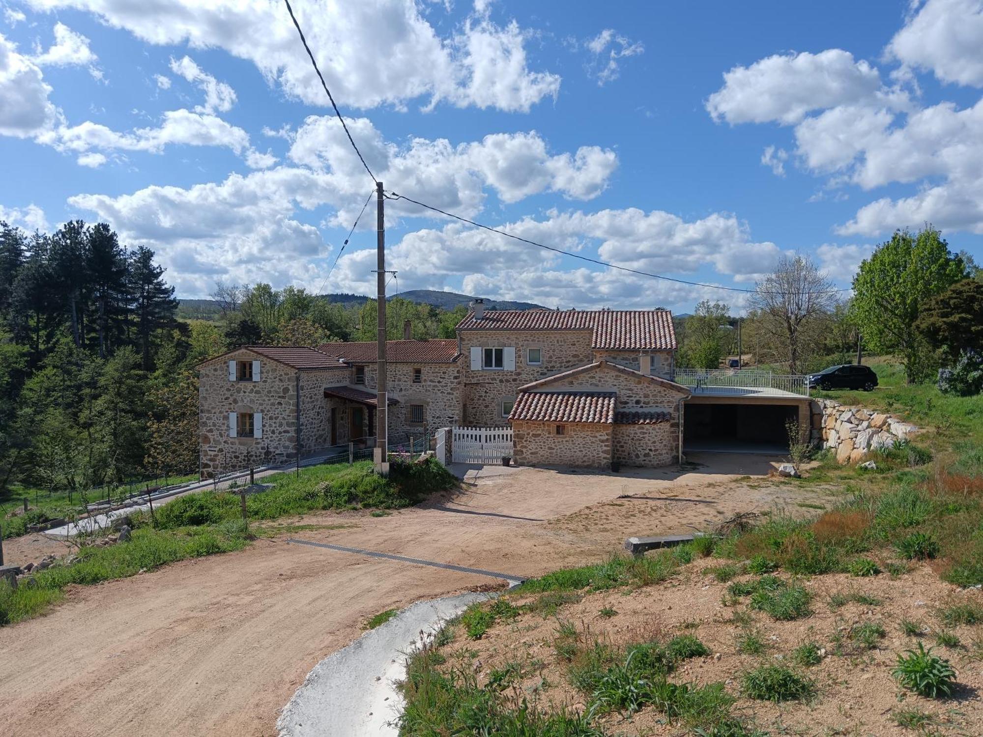 Ancienne Ferme Tranquille En Haute Ardeche Etables  Bagian luar foto